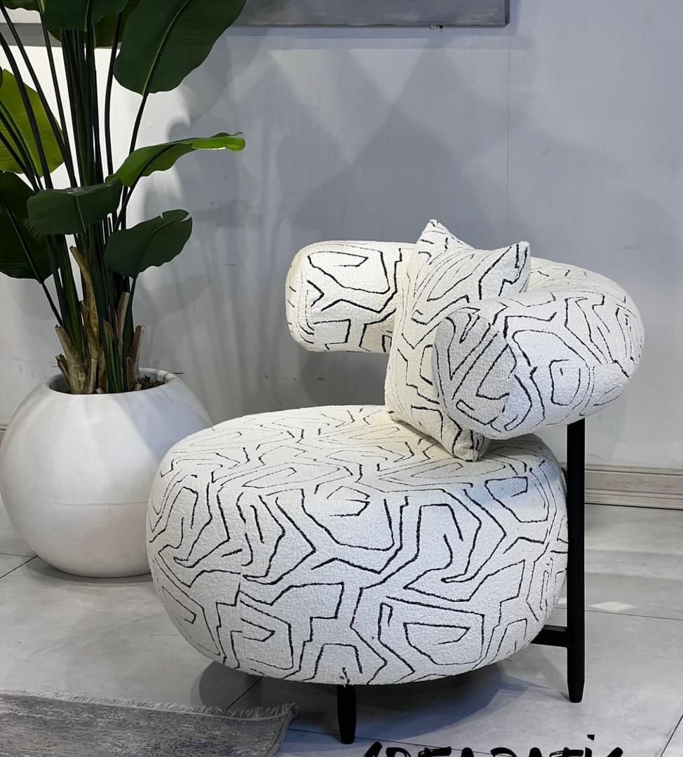 RENLOTR Armchair - Image 3