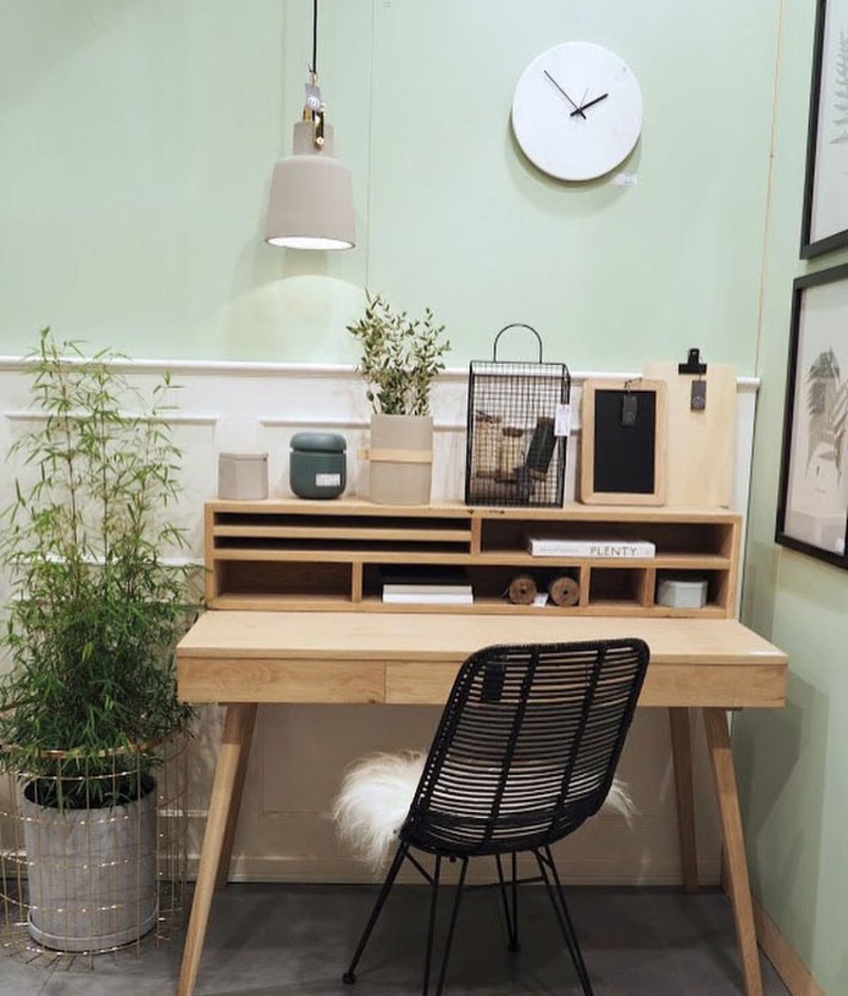 NORDIC Desk - Image 2