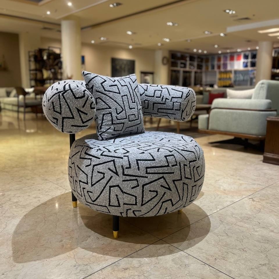 RENLOTR Armchair - Image 4