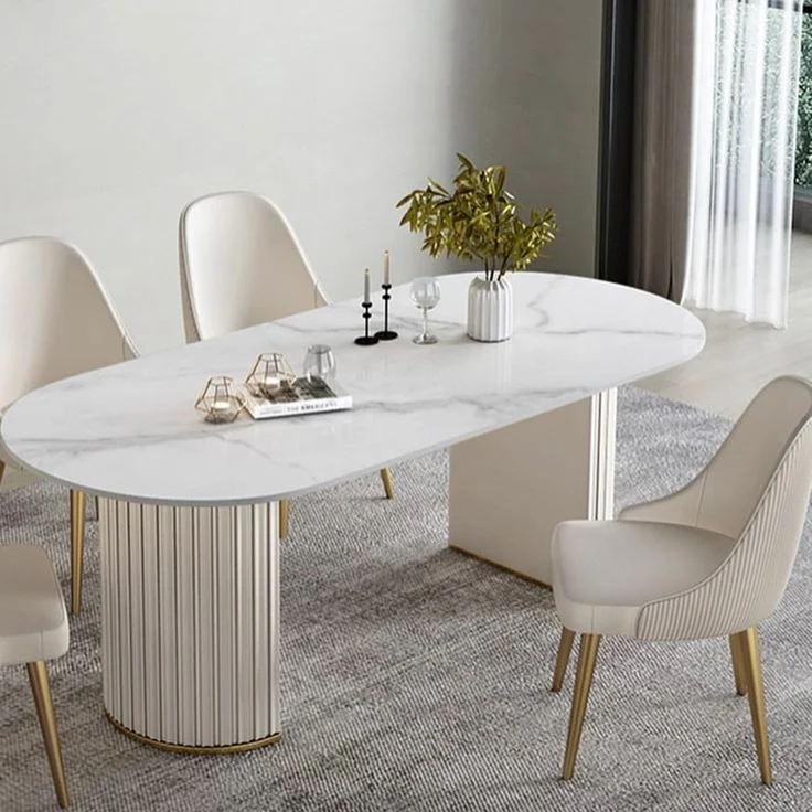 USTINA Dining - Image 3